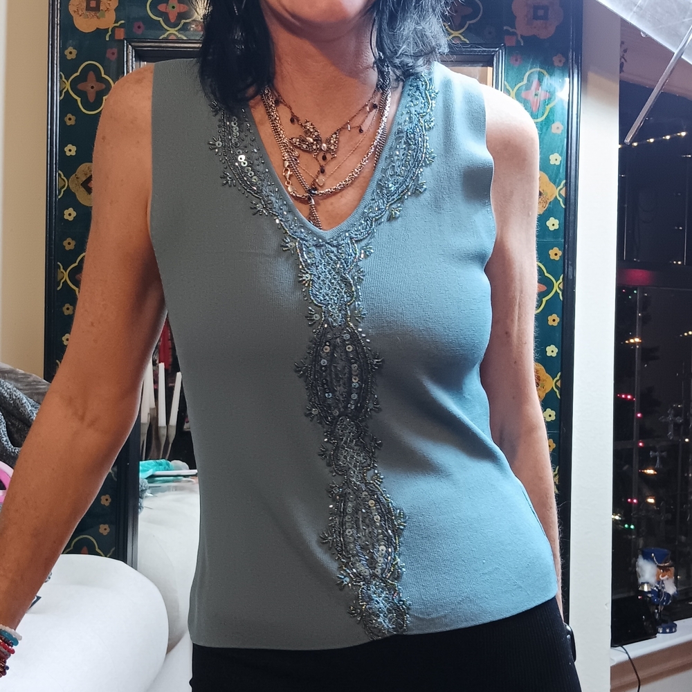 Chic Sleeveless Top with Sequin Embellishments Vintage